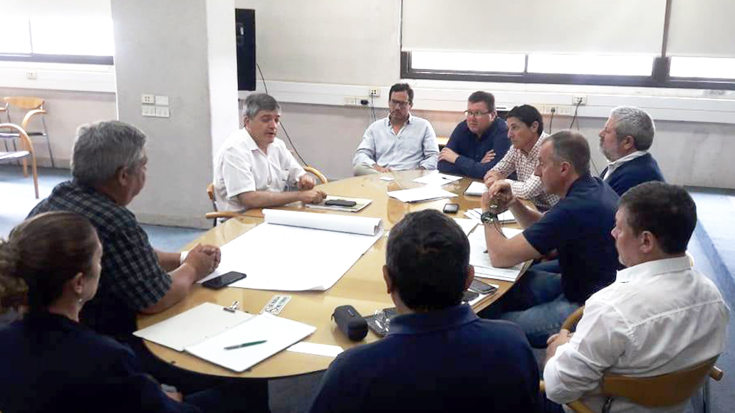 Obras Sanitarias junto a las delegaciones  municipales diseñan  ejes de acción comunitaria