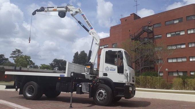 OSSE suma moderna hidrogrúa para complementar acciones en la desembocadura del desagüe pluvial “Arroyo del Barco”