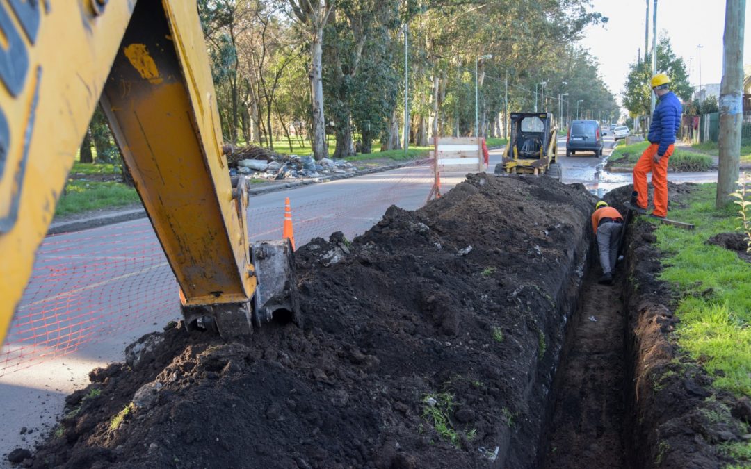 OSSE comenzó obra de extensión de la red agua en Alto Camet