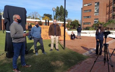 Día del Trabajador Sanitarista: imponen el nombre 15 de Mayo a la plaza de la sede central de OSSE